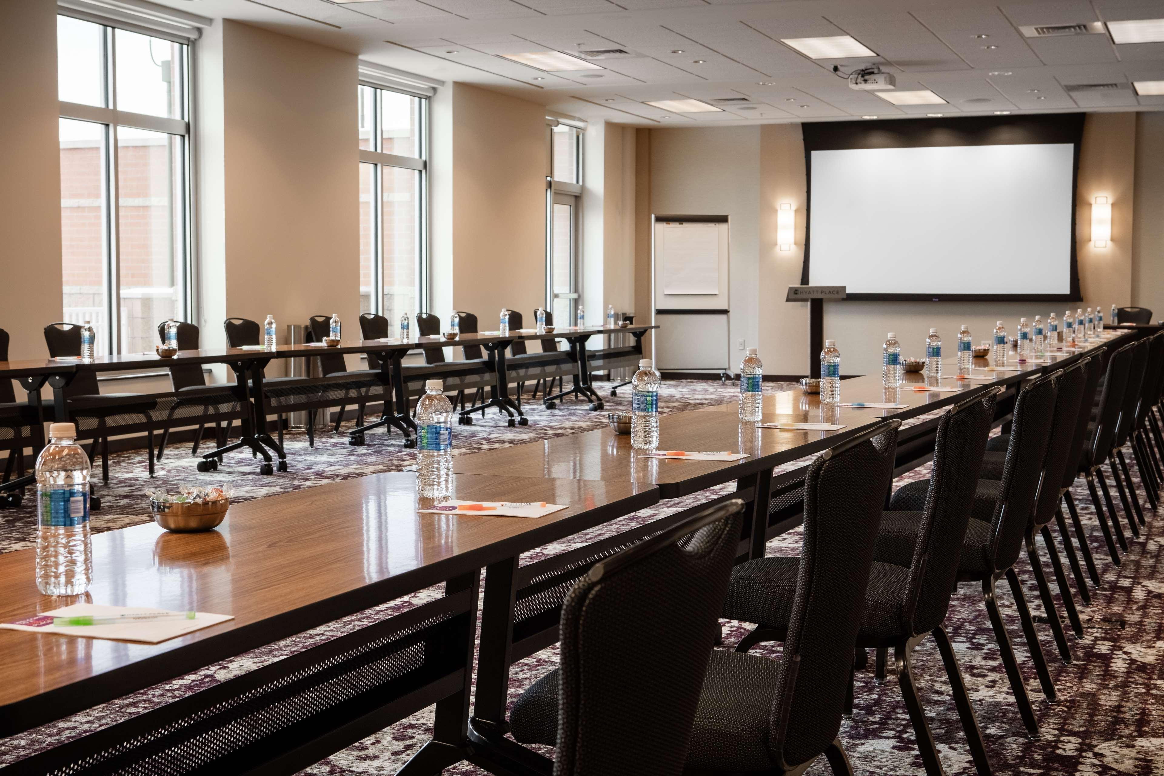 Hyatt Place Kansas City Lenexa City Center Екстер'єр фото