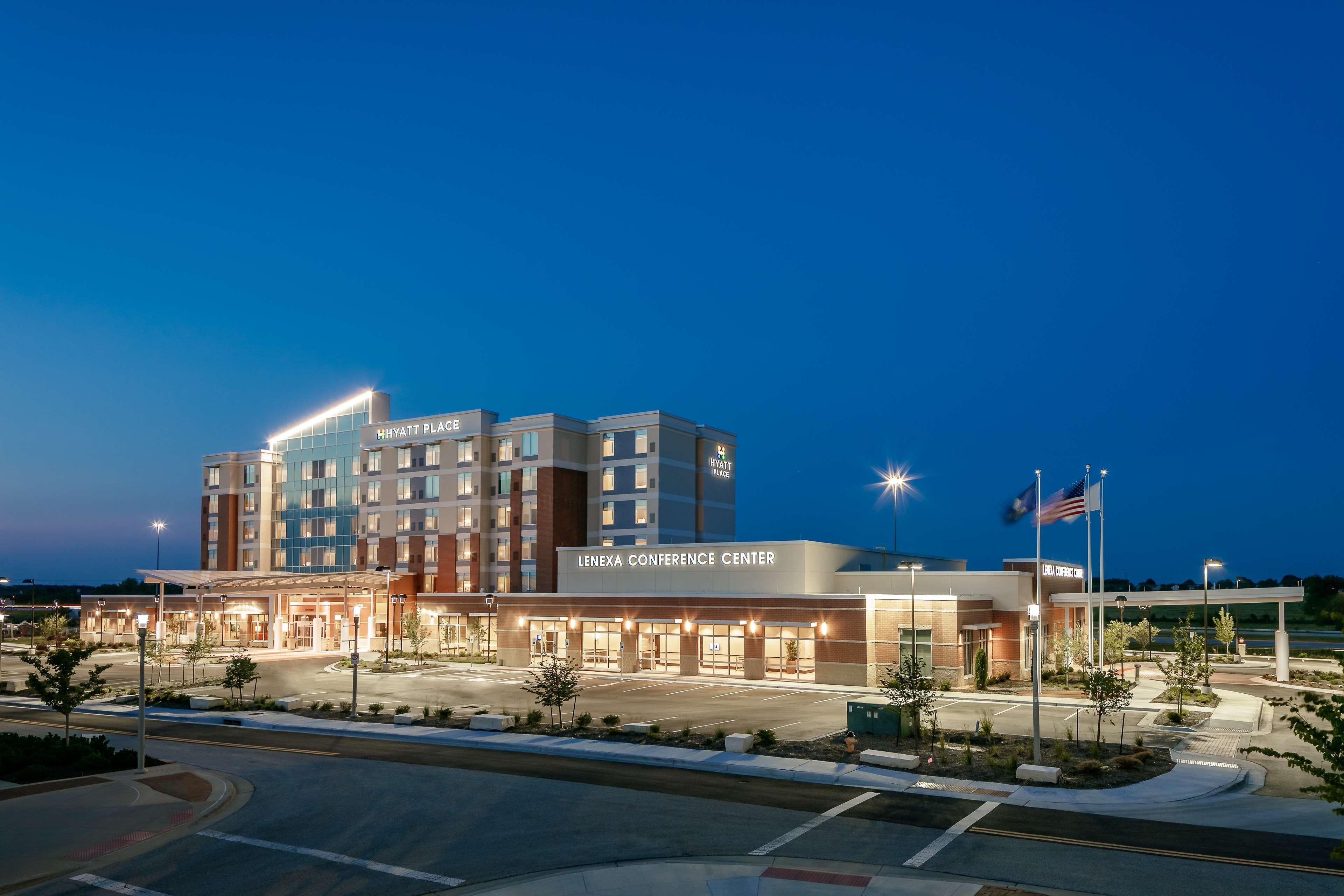 Hyatt Place Kansas City Lenexa City Center Екстер'єр фото